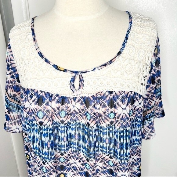Daniel Rainn Blouse White Crochet Lace Bib Keyhole Kaleidoscope Print Sheer Top - Picture 2 of 6